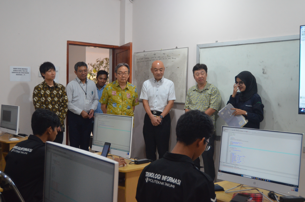 Laboratorium Software Engineering TRPL Politeknik TAKUMI