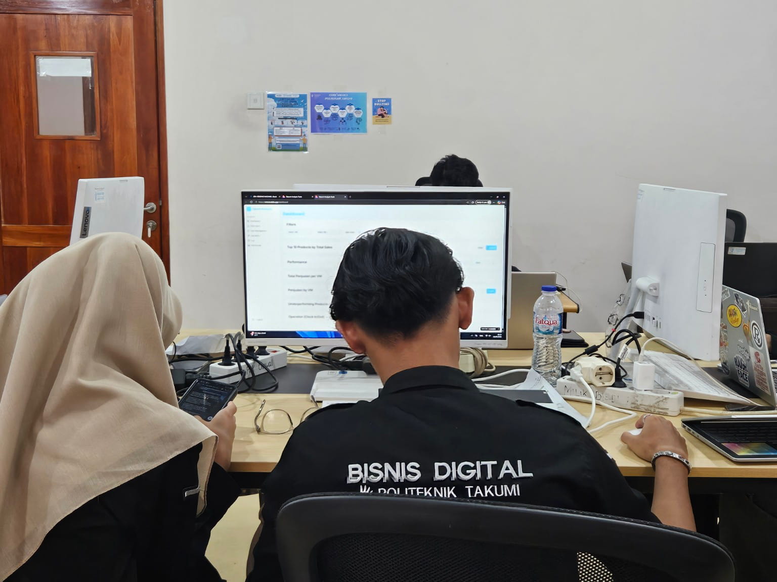 Bisnis Digital Cikarang: Mengapa Operasional yang Baik Lebih Penting daripada Sekadar Penjualan?